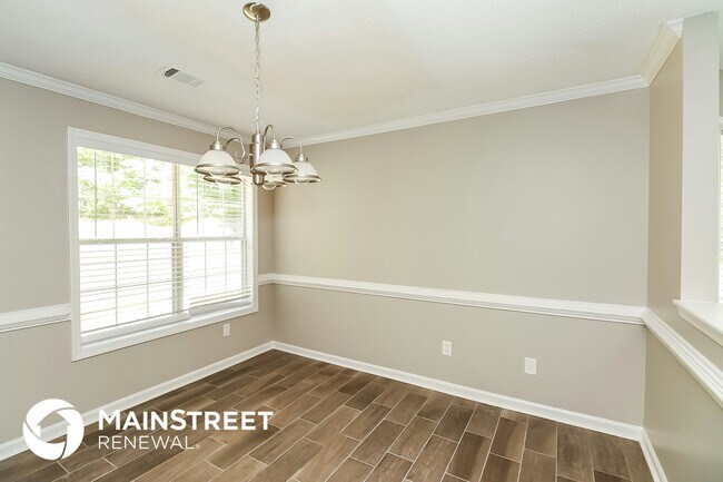 Photo - 1012 Forest Glen