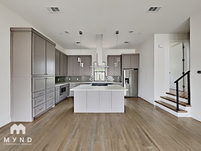 Photo - 4515 Cabell Dr