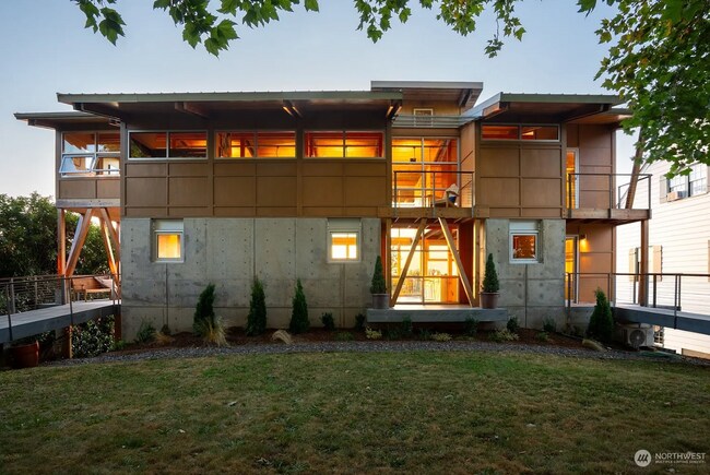 Photo - Breathtaking 1-Bed ADU Retreat with Spacious Living in Bellingham's Heart