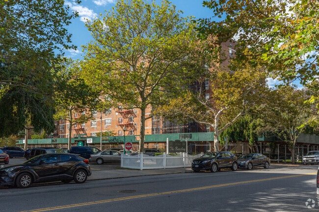 Photo - Lindenwood Village Section B Coop