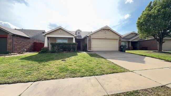 Building Photo - Welcome to your new 3 bedroom, 2 bath home in this wonderful Lake Valley community!