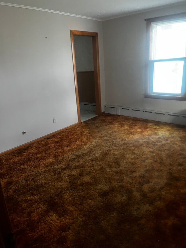 Building Photo - 6967 Main St