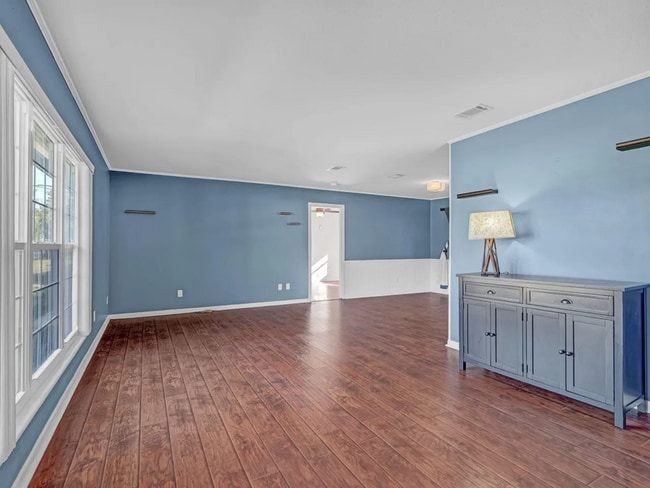 Photo - 40 Sharilyn Dr