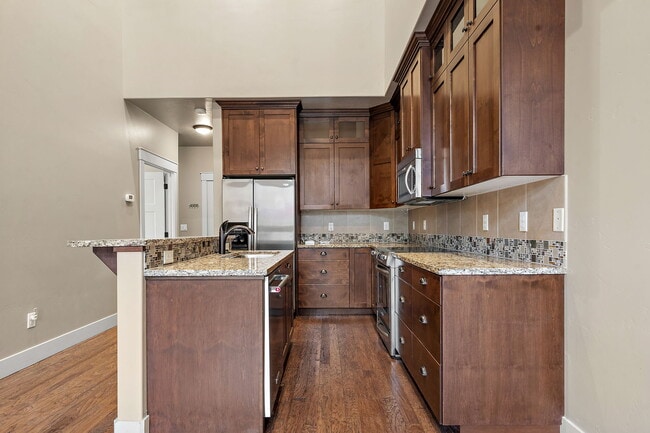 Photo - 923 S Lone Willow Ave