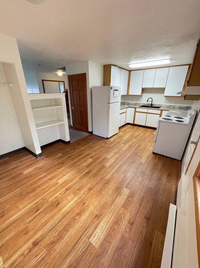 Photo - 317-319 N 3rd Ave W Unidad 319 N 3rd Ave W