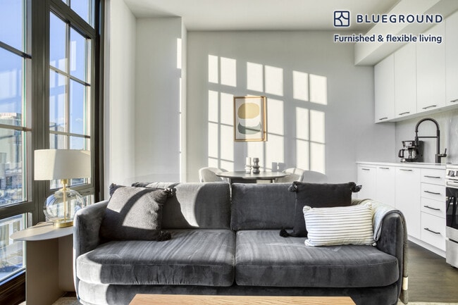 Photo - 550 Morse St NE Unidad FL4-ID321