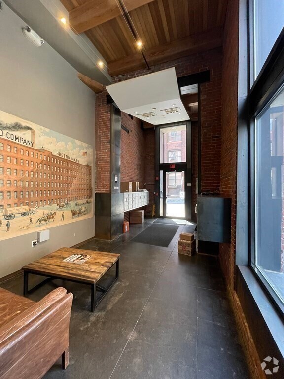 Building Photo - 90 Wareham St Unit 206 Rental