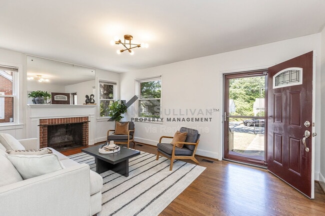 Photo - 2414 Farthing St