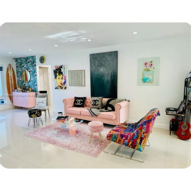 Photo - 9240 Byron Ave