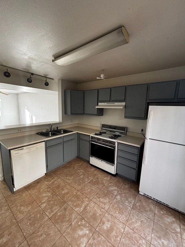 Photo - 28 Yorkshire Rd Unidad C 28