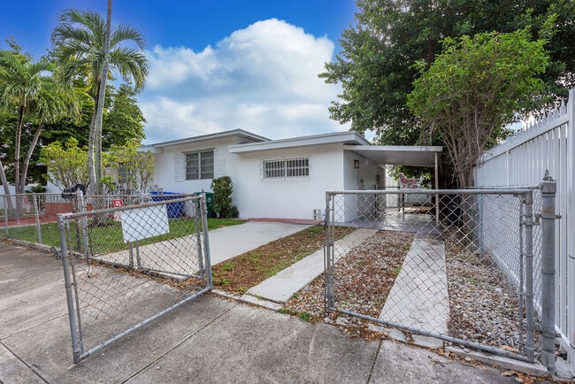 Photo - 321 NW 21st Ave