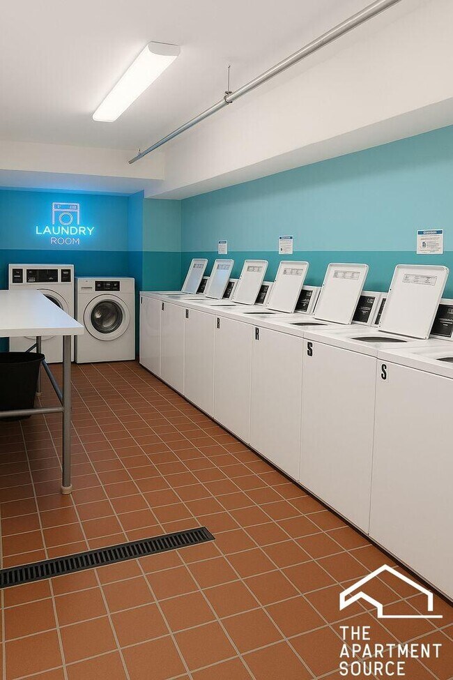 Photo - 4180 N Marine Dr Unit 1208