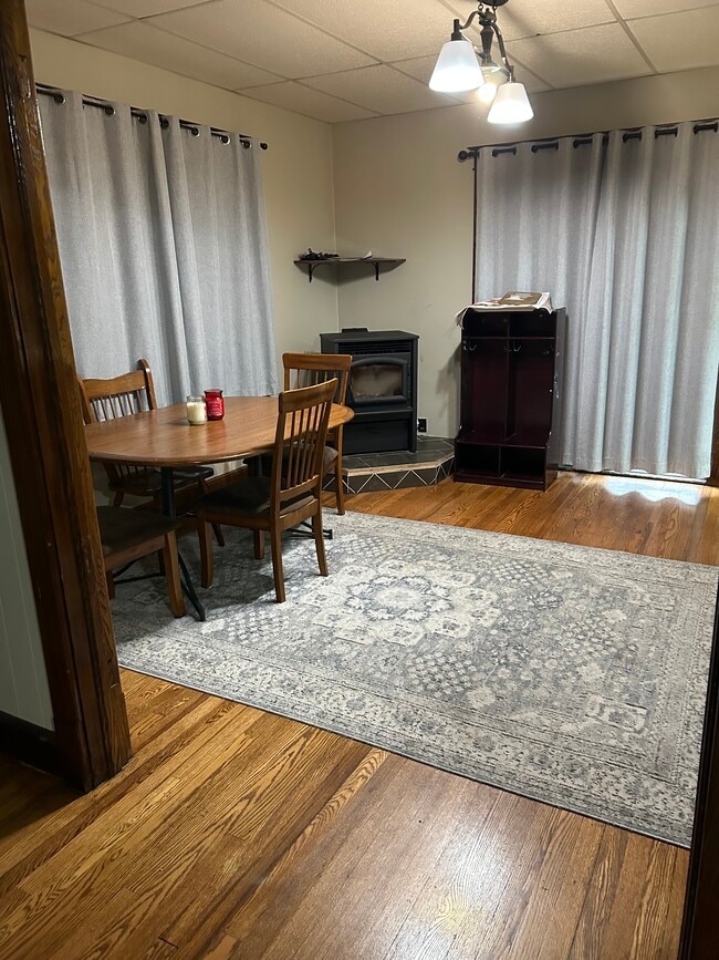 Photo - 5 Esther Ave Unit 2 bedroom