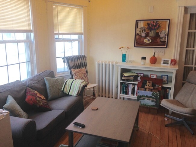 Building Photo - 154 Magazine St Unit 2 Rental