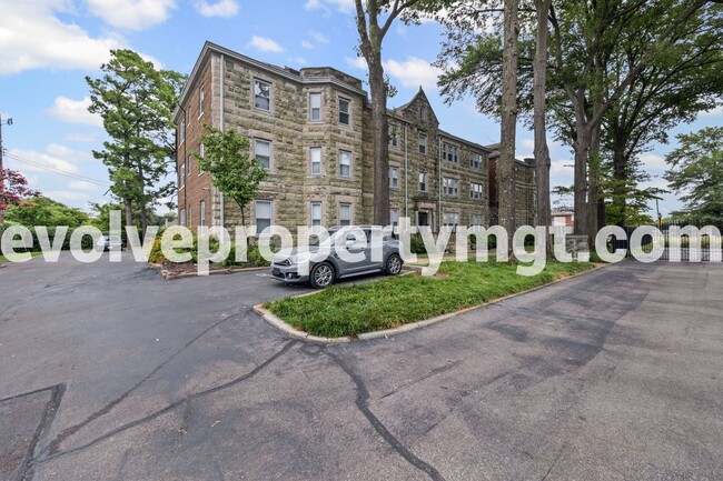 Photo - 1116 Poplar Ave