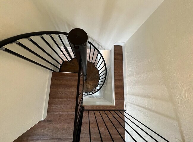 Photo - 2916 Johnson Ave NW