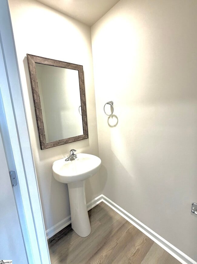 Photo - 803 Embark Cir