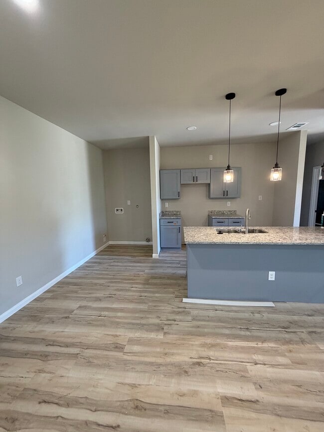 Photo - 2656 Locust Ave