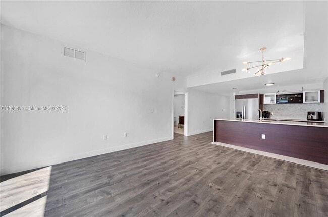 Photo - 1900 N Bayshore Dr Unidad 4509
