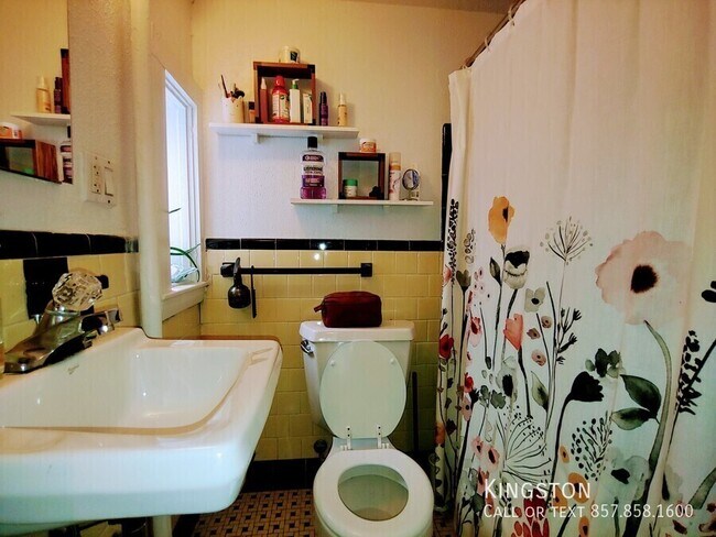 Photo - 324 Chestnut Hill Ave Unidad 12B