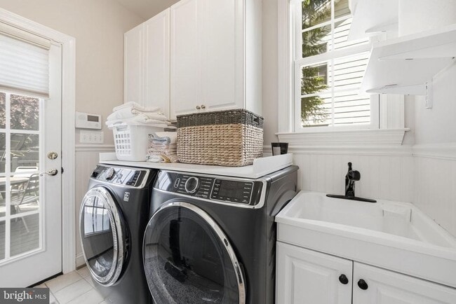 Photo - 6235 22nd St N