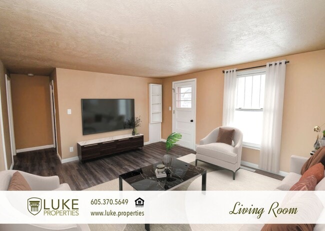 Photo - 226 N Lake Ave