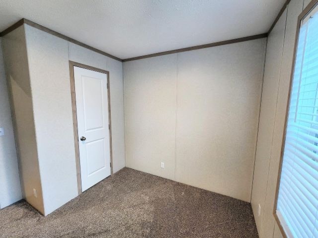 Photo - 230 Whittlesey Ave