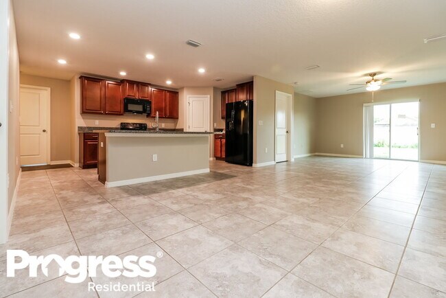 Photo - 1505 Climbing Dayflower Dr