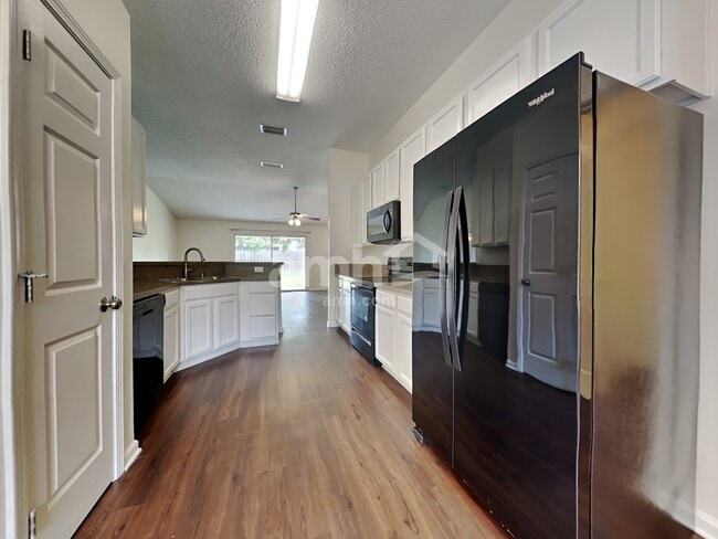 Photo - 1139 Ardmore St