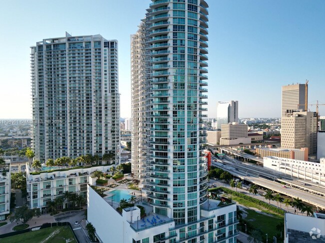 Building Photo - 350 S Miami Ave Rental