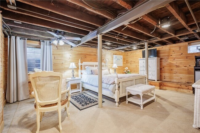 Photo - 590 Titus Ave