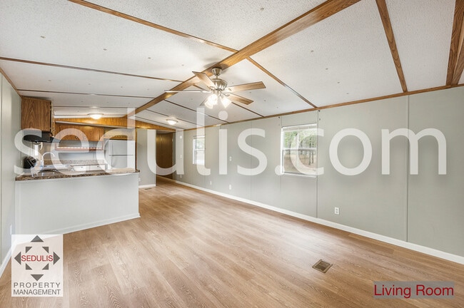 Photo - 354 Frankie Ln