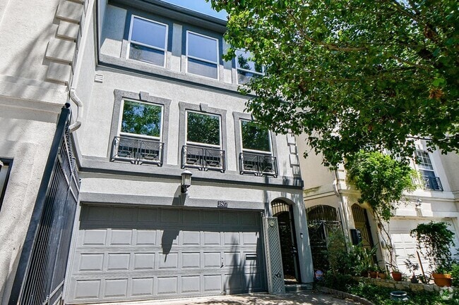 Building Photo - 1807 Elmen St Rental