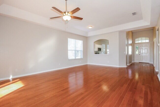 Photo - 1613 Wakefield Dr