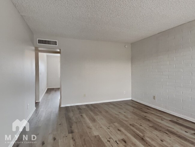 Photo - 15049 N 29th Ave