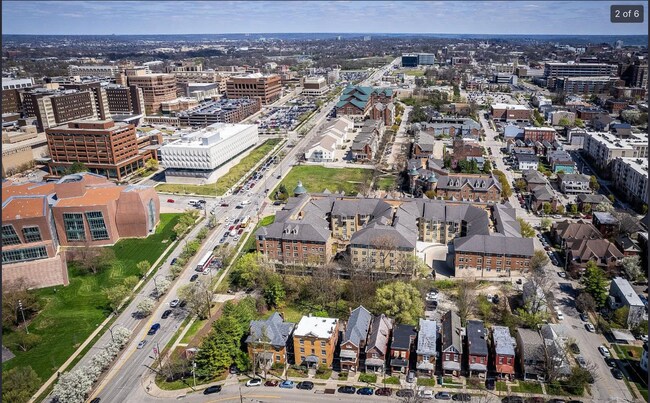 Photo - Walk-to-UC 2-Bed Gem (Short Term Lease)  – Lease ends 7/31 Unidad 1