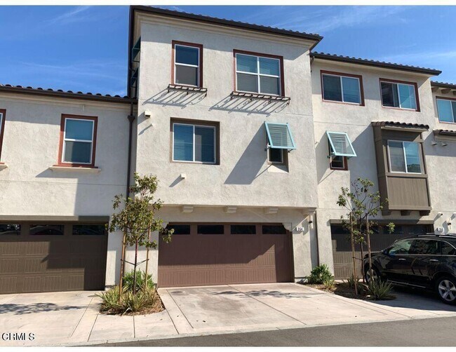 Photo - 354 Solares St