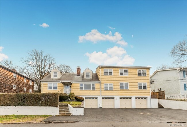 Building Photo - 26 Fairview Ave