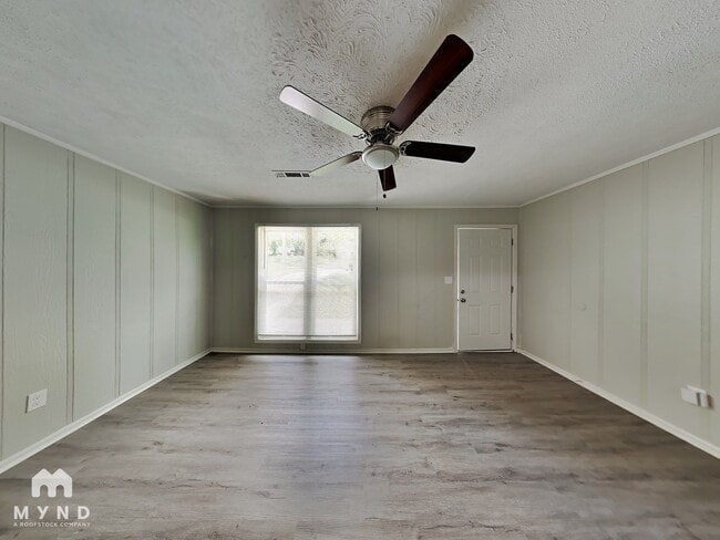 Photo - 10140 Morris Dr SW