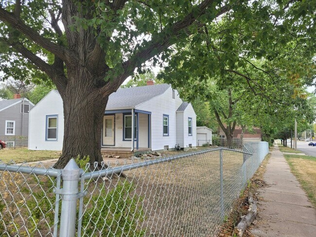 Photo - 903 S Rutan St