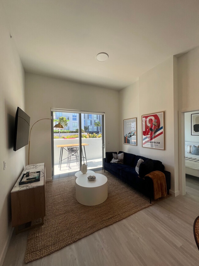 Photo - 1337 NW 32nd St Unit C2