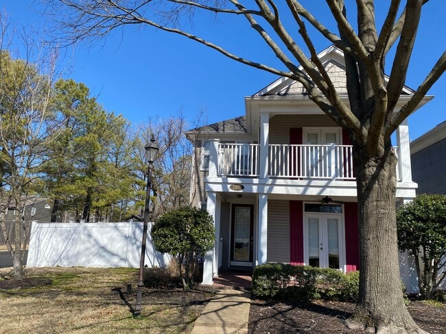 Building Photo - Rare home on the island! Large fenced in b...