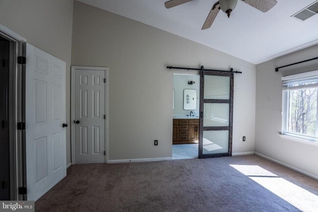 Photo - 45713 Paddington Station Terrace