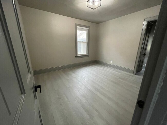 Photo - 3172 N Holton St Unit 3172 N Holton St (lower)