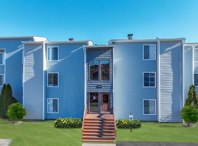 Building Photo - Woods at Oak Crossing Rental