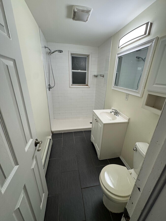 Photo - 79 Struyk Ave