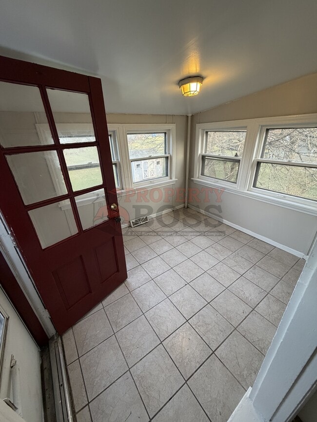 Photo - 6901 Connecticut St