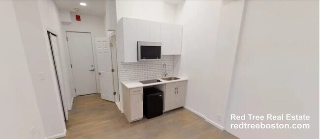 Photo - 270 Newbury St Unit 1