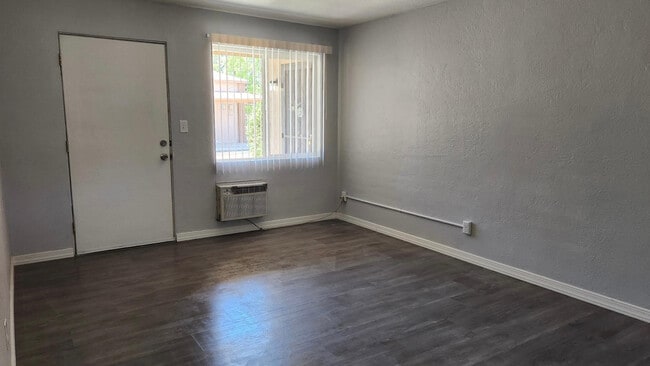 Photo - 2645 W Morten Ave Unit 2