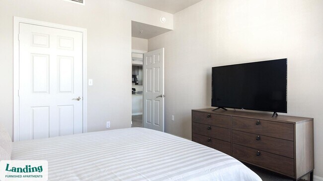 Photo - 4590 Winkler Ave Unit 5-301